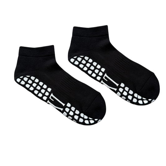 LYTH Black Ankle Length With White Grip Socks